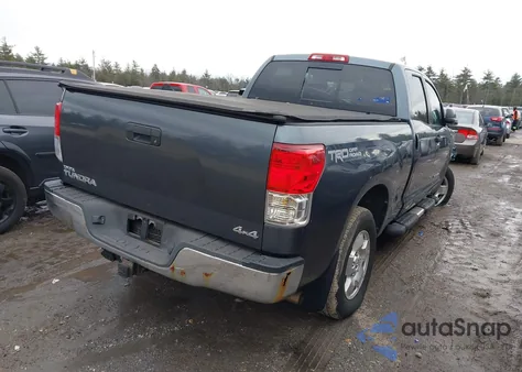 2010 Toyota Tundra Grade 4.6L V8 z USA, uszkodzony, nr VIN 5TFUM5F13AX004345